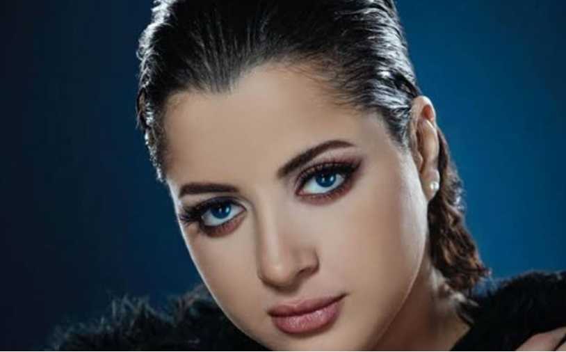منى فاروق&nbsp;